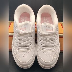Reebok Club C athletic shoes Leather Girls Size 12 NWOT